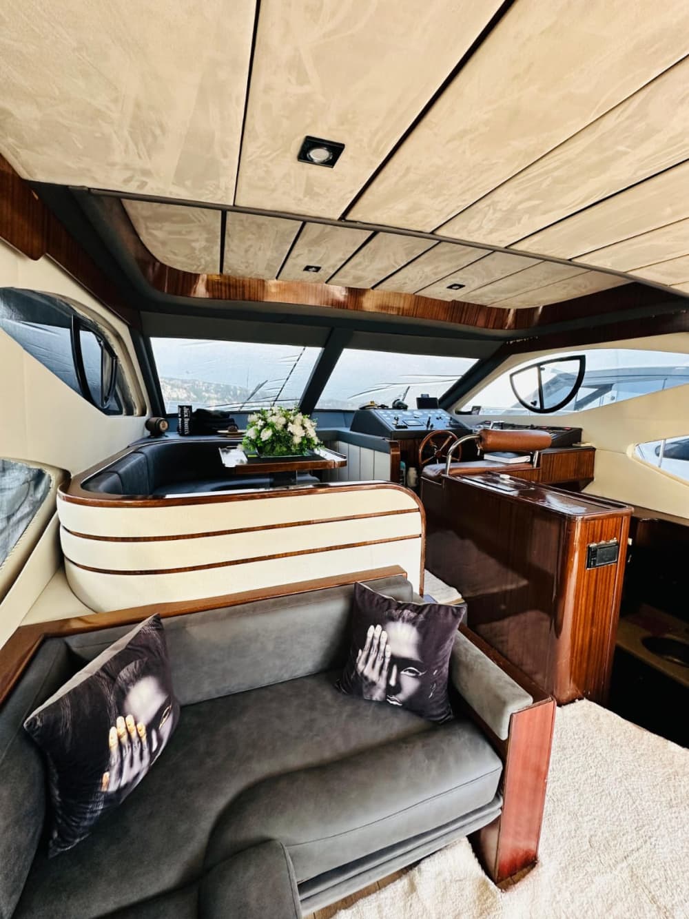 Luxury bosphruss cruise