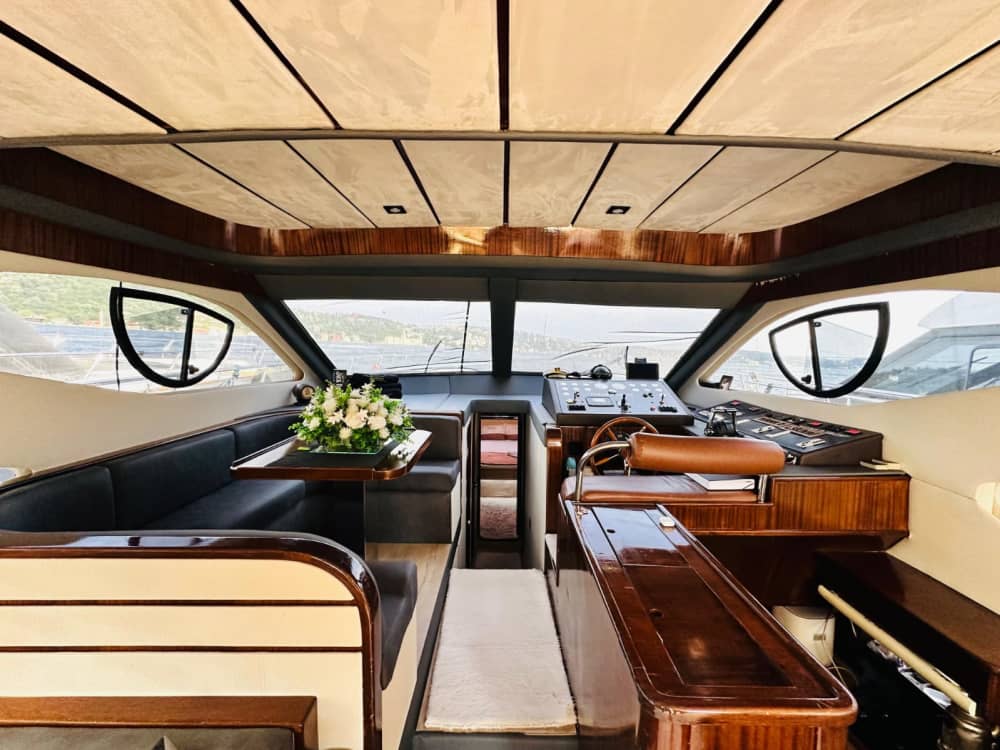 Luxury bosphruss cruise