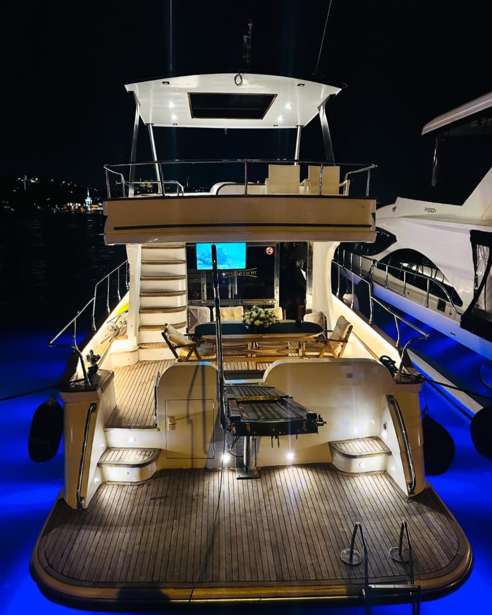 Luxury bosphruss cruise