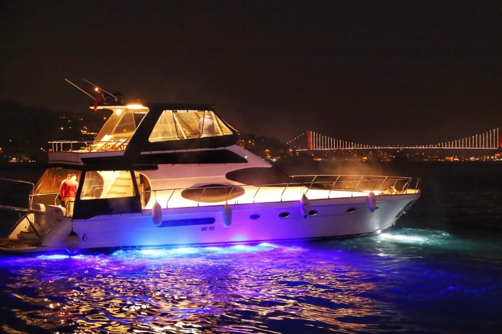 Luxury bosphruss cruise