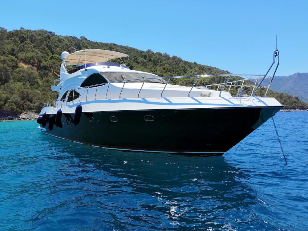 Vier oudejaarsavond op een luxe jacht in Istanbul: de ultieme Bosporus-ervaring