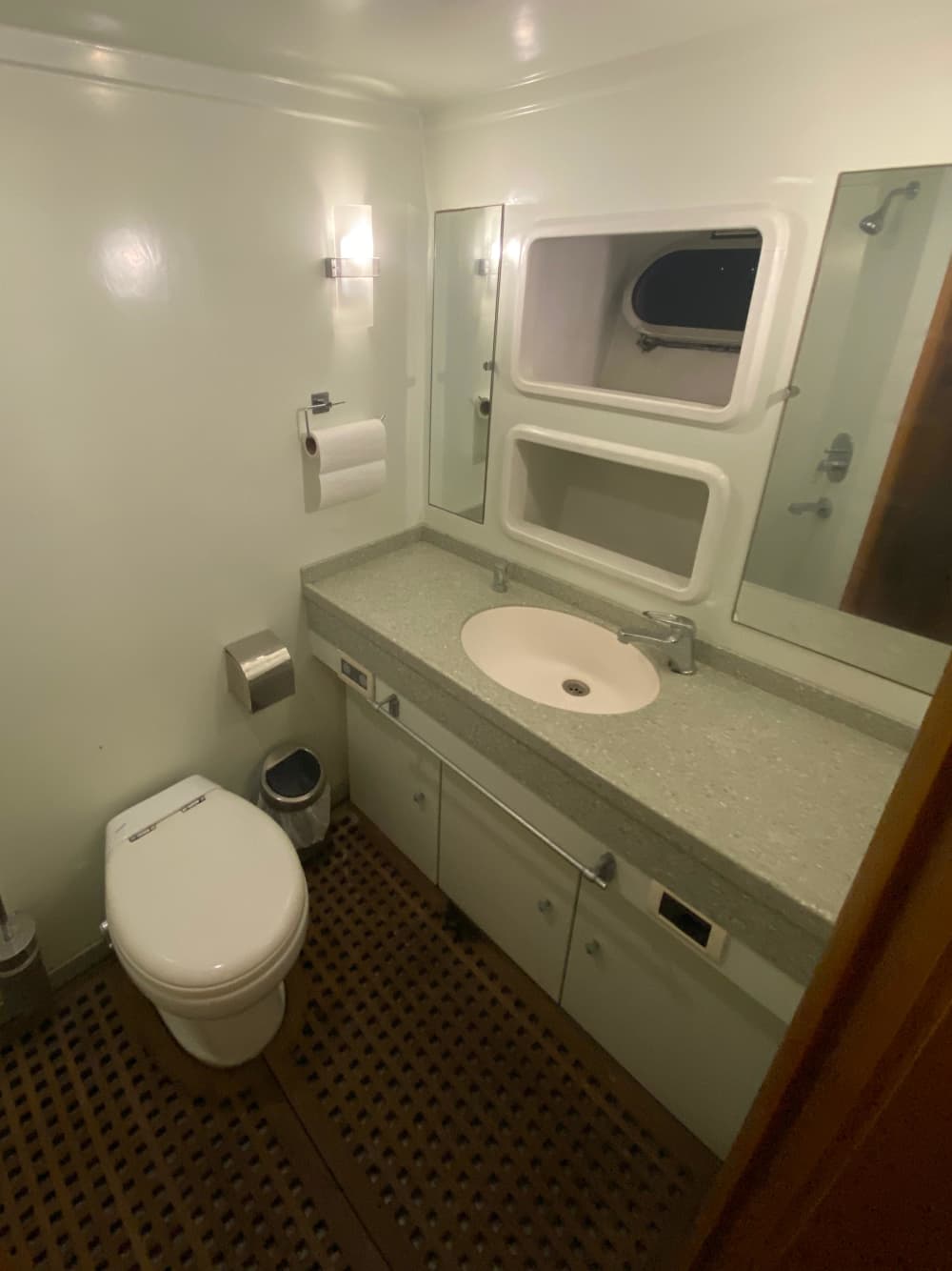 Vier oudejaarsavond op een luxe jacht in Istanbul: de ultieme Bosporus-ervaring