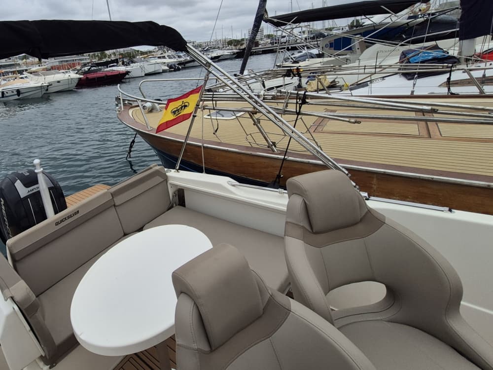 3.5h all-inclusive boat trip to Ibiza