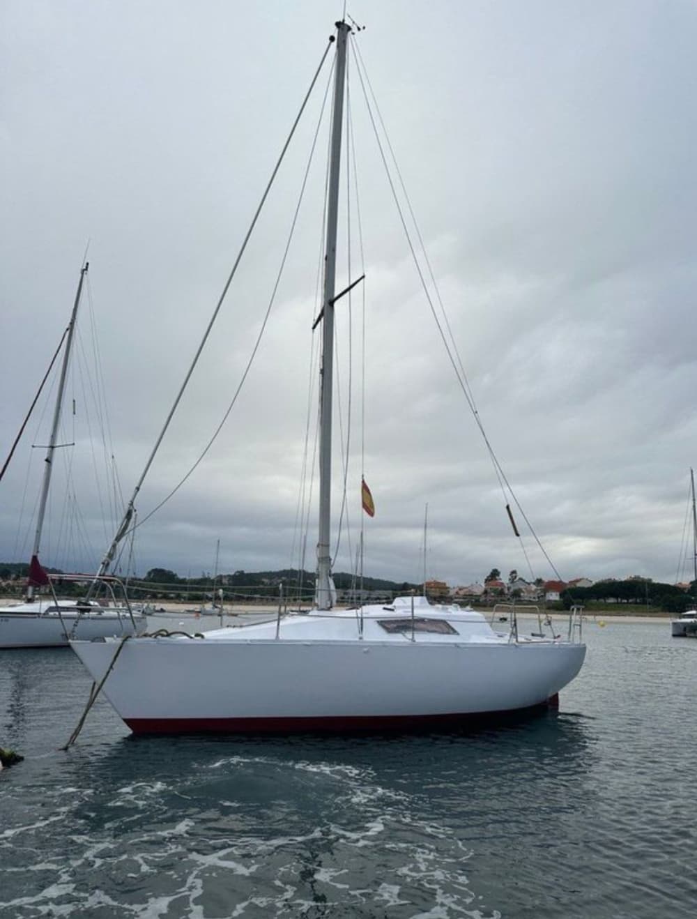 Enjoy a full day of sailing in Portonovo on a sailboat