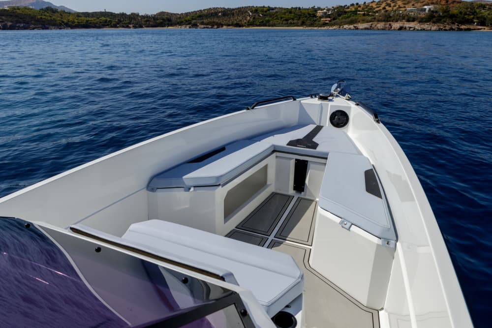 Discover Porto Cheli on a motorboat for 8h
