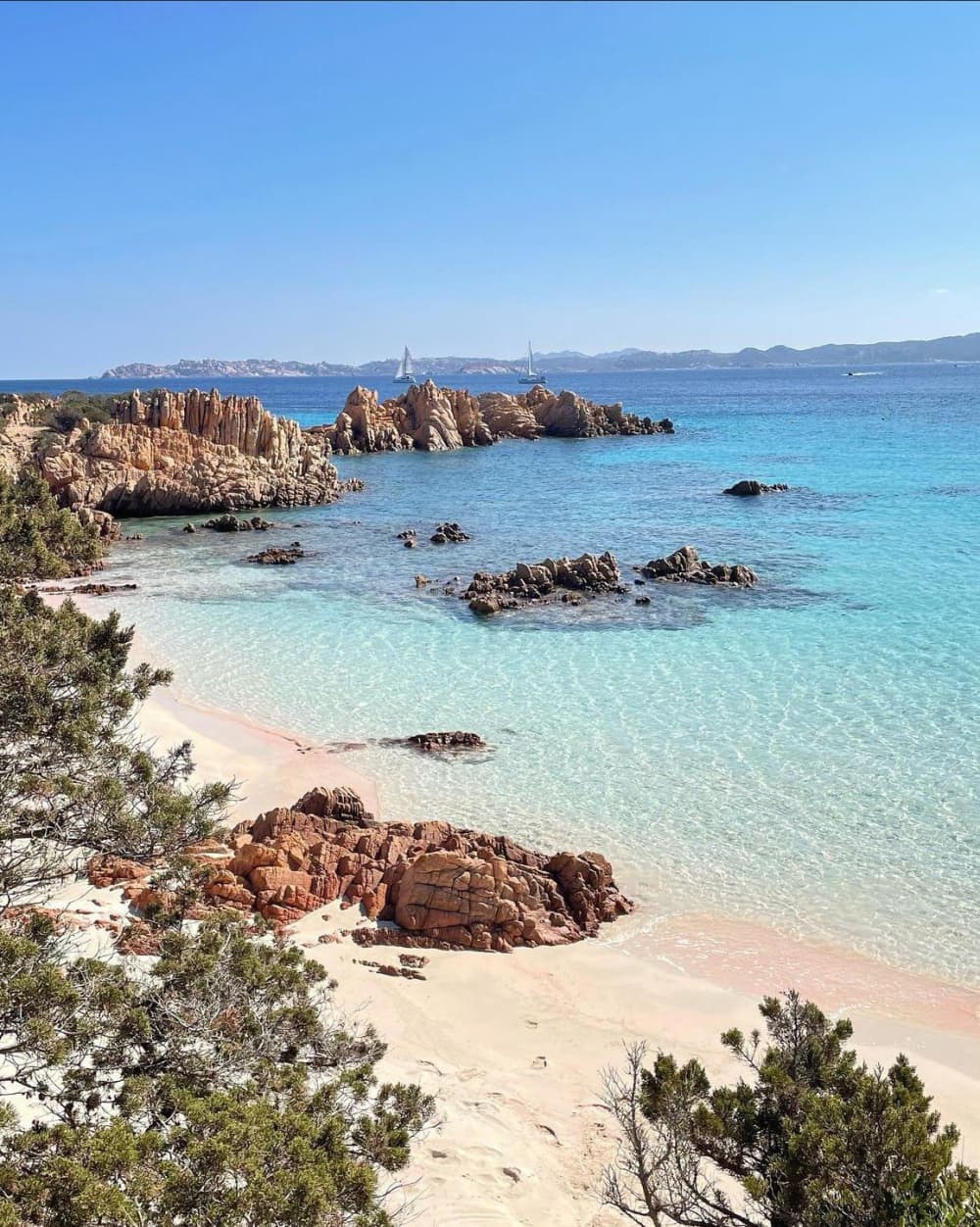 Tour en barco de día completo – Budelli, Santa María y Spargi