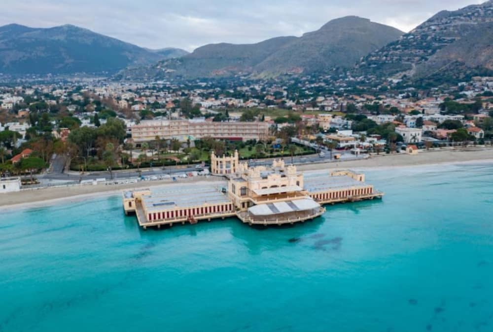 Sunset & Wine by the Sea