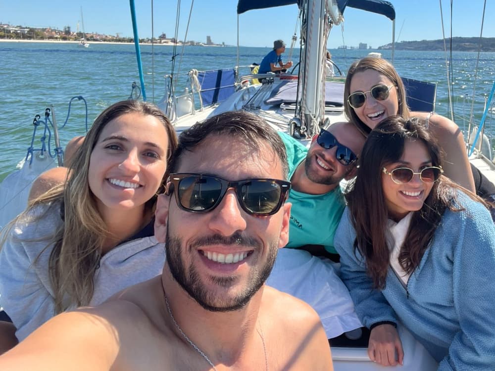 Fira vänskap med en 4-timmars kryssning i Lissabon