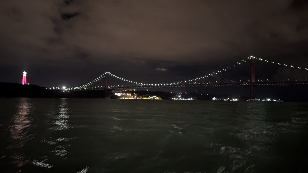 Welcome 2026 on the Tagus River – 2.5h Tour