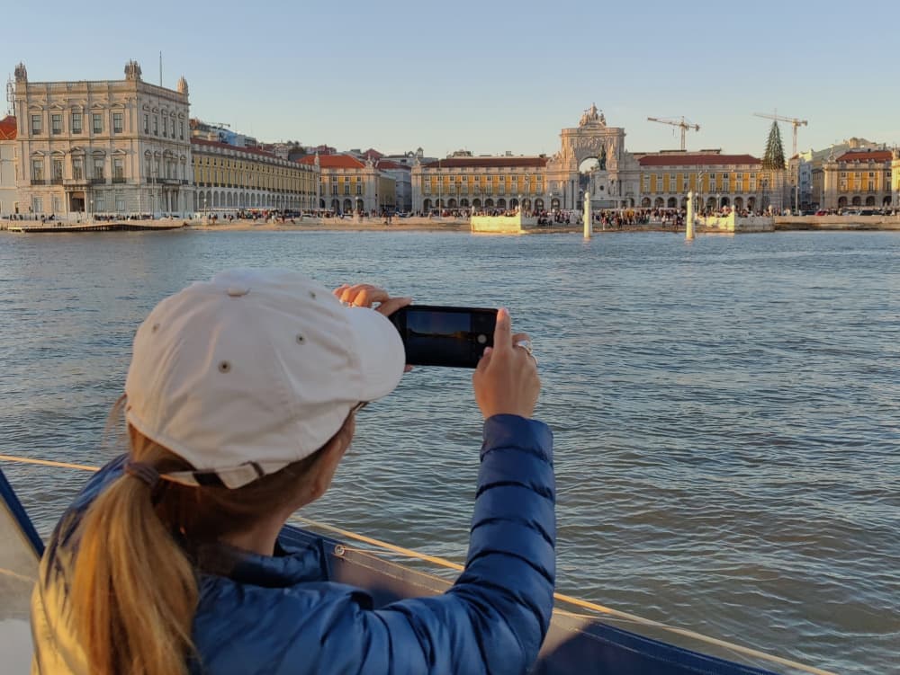 Coucher de soleil à Lisbonne en bateau : croisière de 2 heures à l'heure dorée