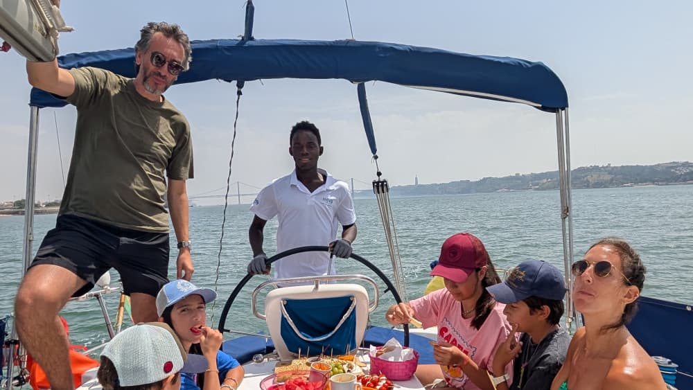 Круиз на всех парусах или семейный круиз на закате — 6 часов Лиссабон