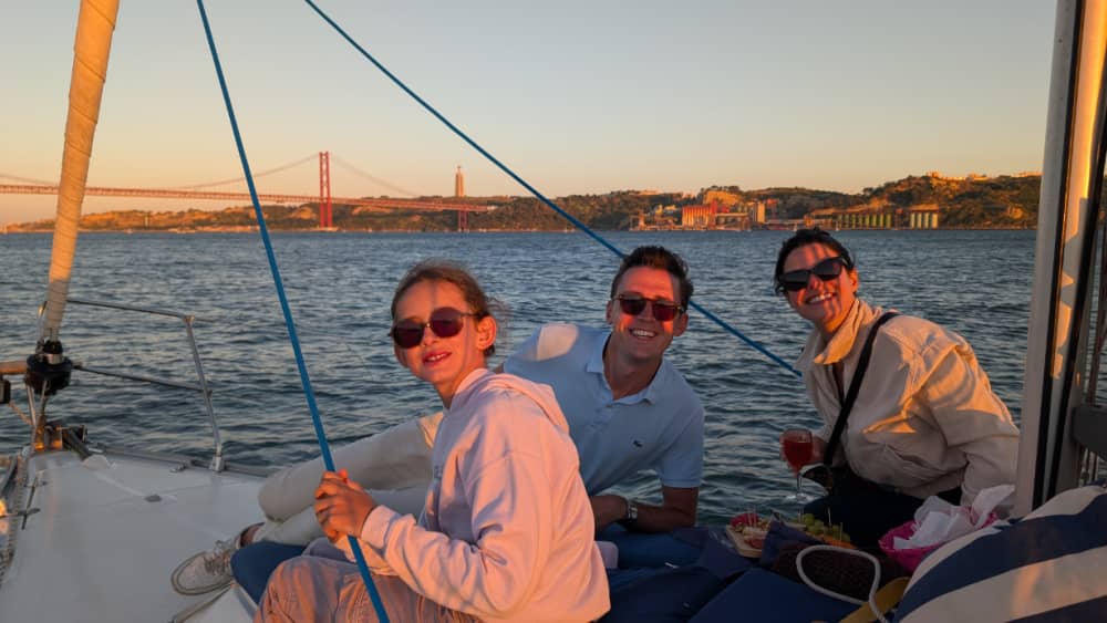 Круиз на всех парусах или семейный круиз на закате — 6 часов Лиссабон