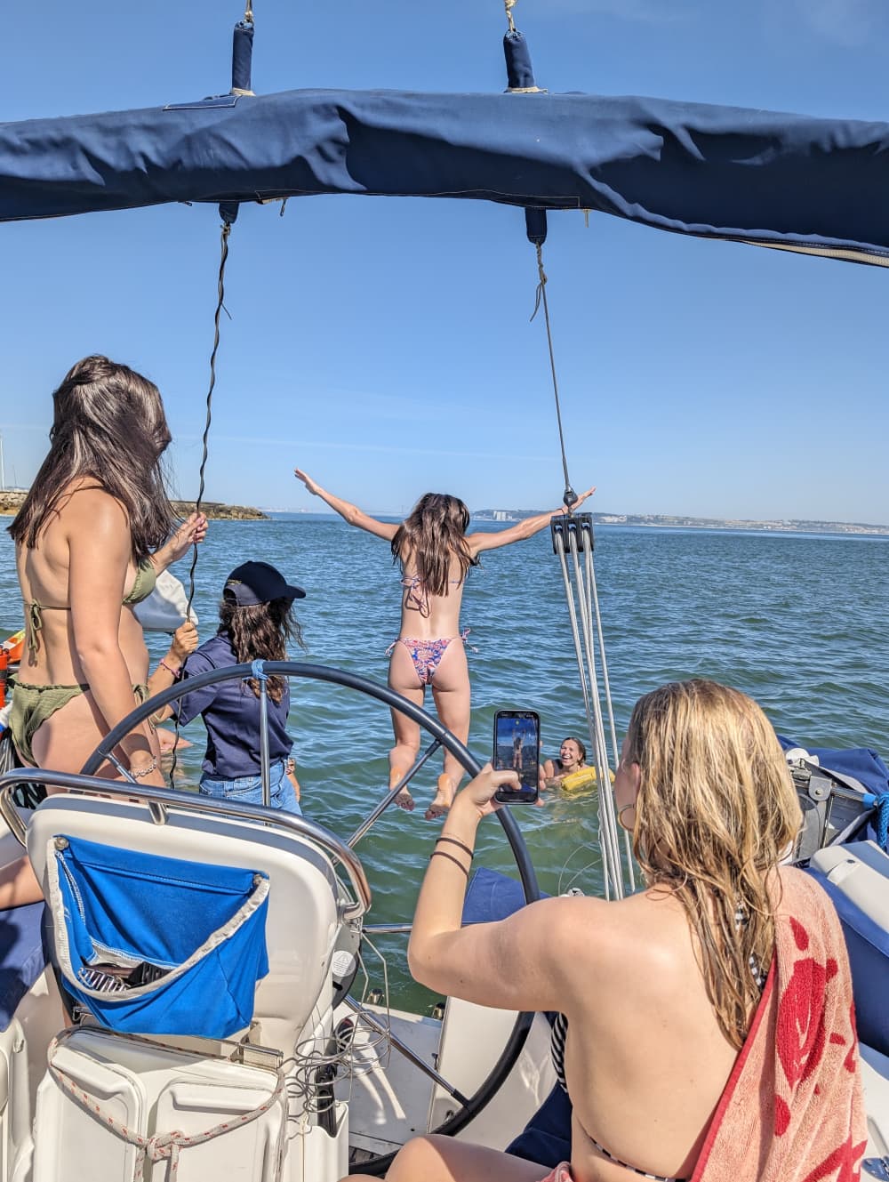 Fira vänskap med en 4-timmars kryssning i Lissabon