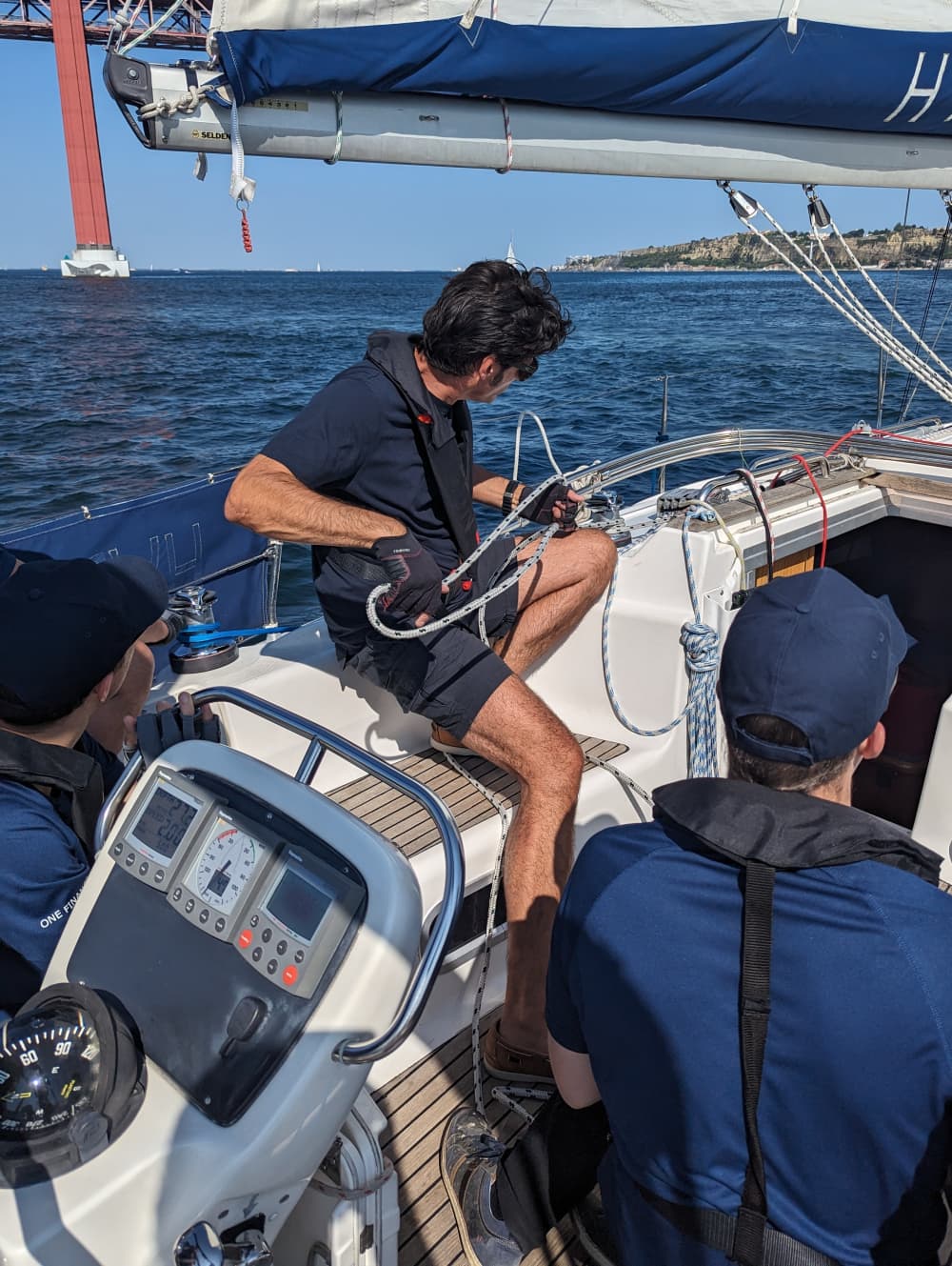 Détendez-vous et explorez Lisbonne en voilier – 4 heures