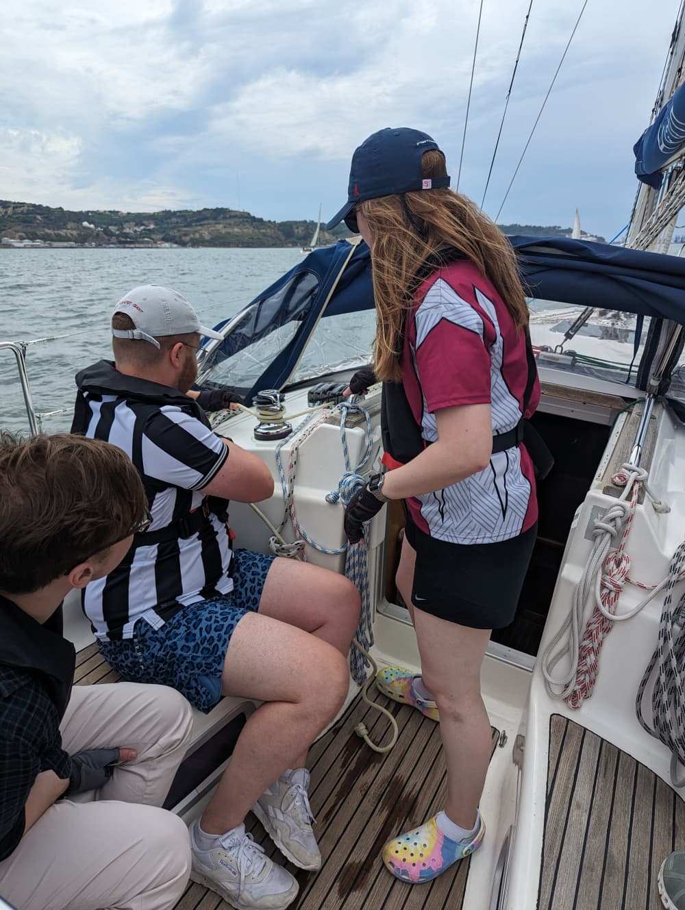 Détendez-vous et explorez Lisbonne en voilier – 4 heures