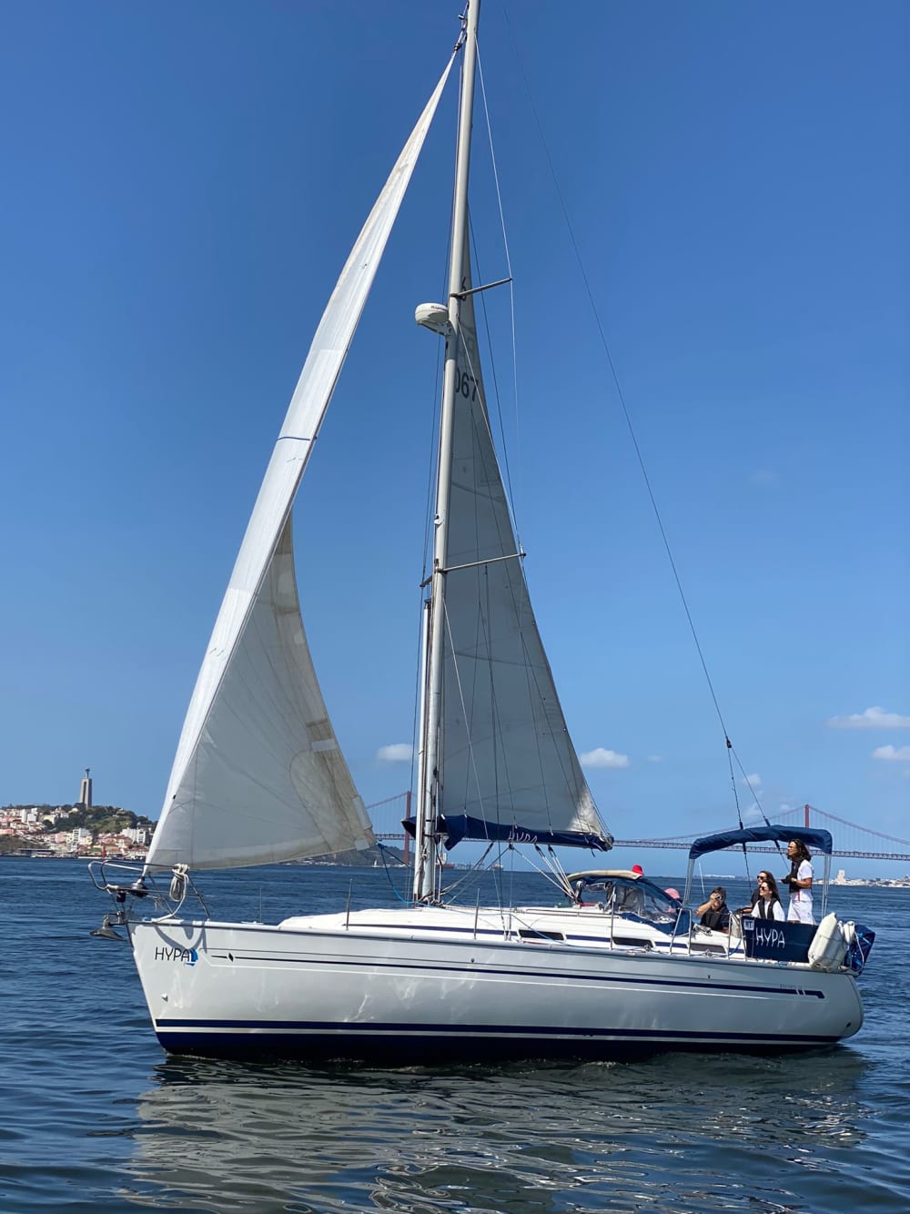 Détendez-vous et explorez Lisbonne en voilier – 4 heures