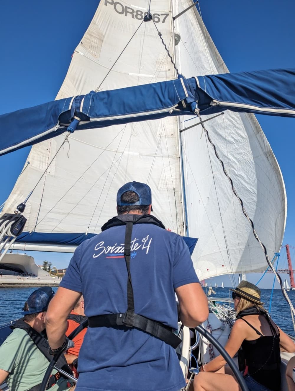 Détendez-vous et explorez Lisbonne en voilier – 4 heures