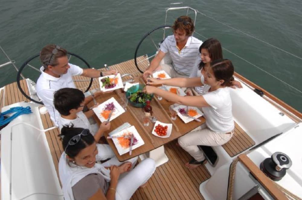 Découvrez Salvador en voilier pendant une journée complète