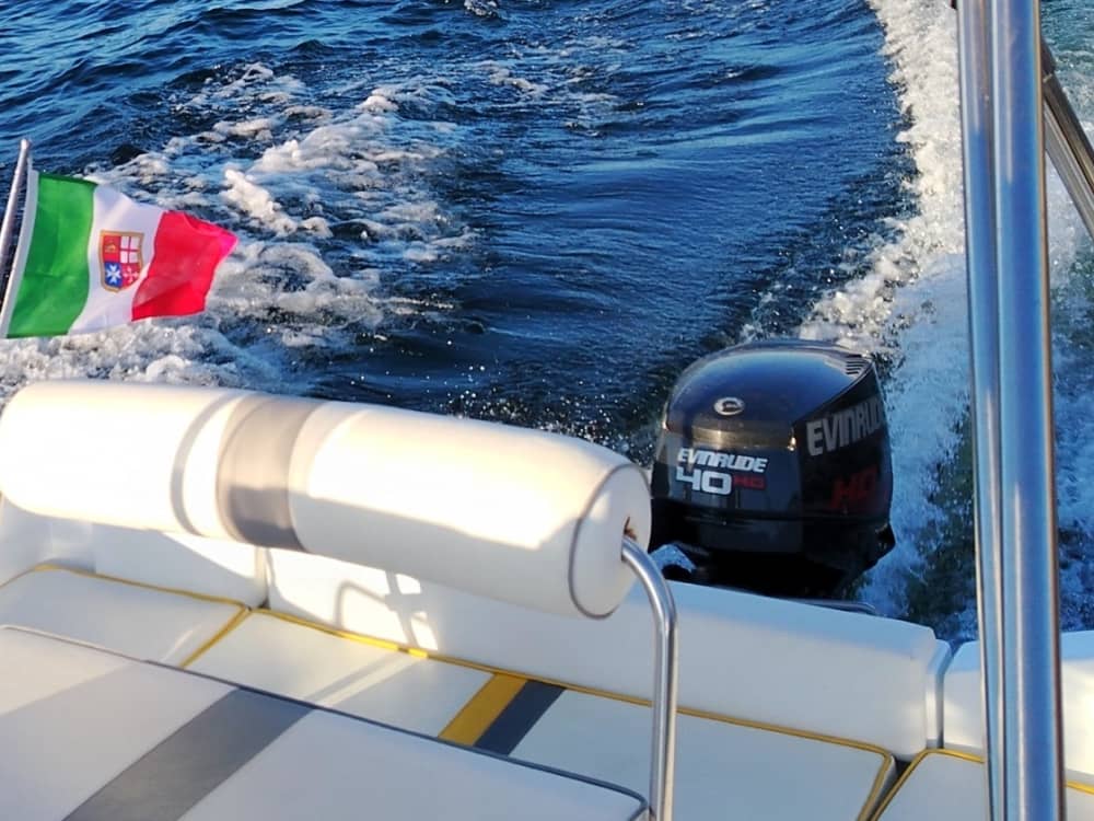 Ανακαλύψτε το Leggiuno: Μια ολόκληρη μέρα με ήλιο σε ένα μηχανοκίνητο σκάφος