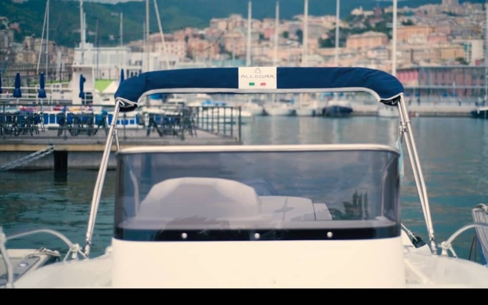 Gita privata in motoscafo intorno a Genova