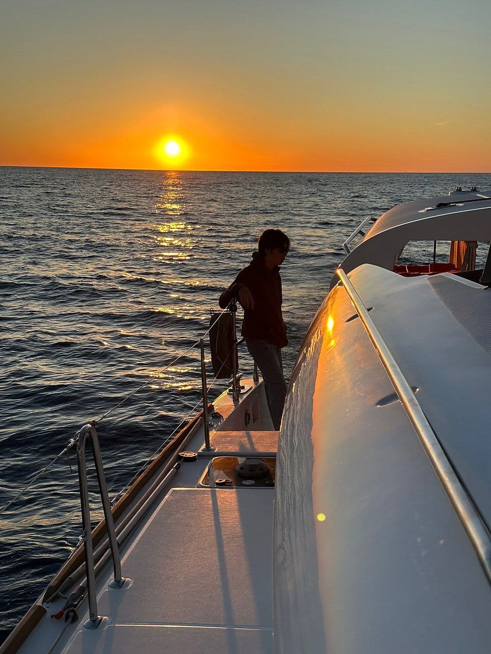 Catamaran privé zonsondergangcruise met barbecue, drankjes en vervoer