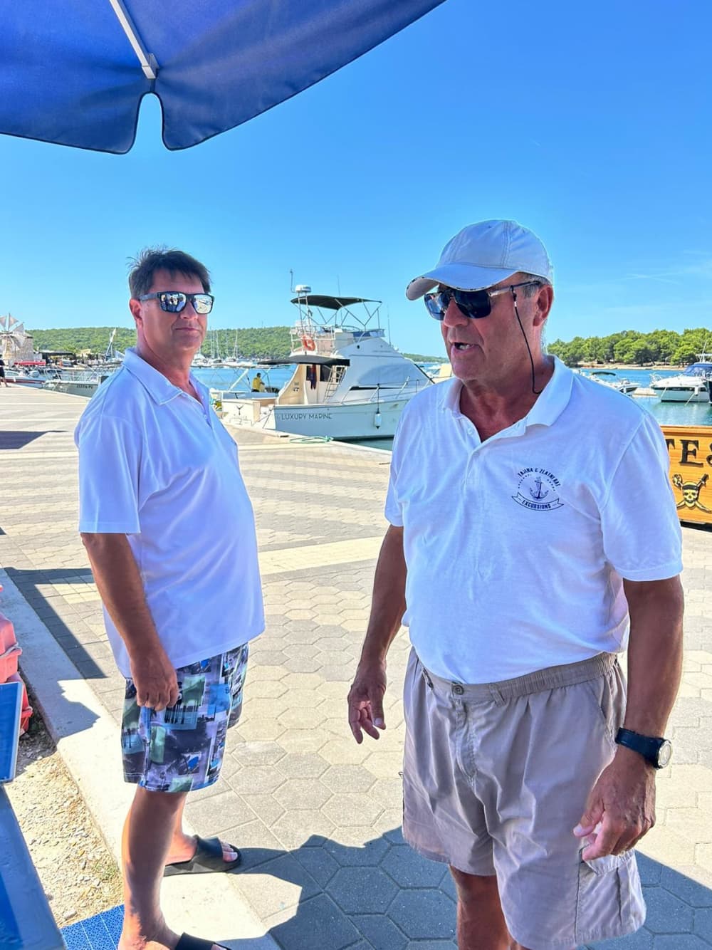 Scopri Medulin a bordo di un motoscafo per 6 ore