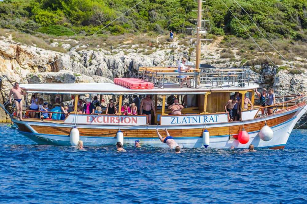 Gita privata in motoscafo intorno a Medulin