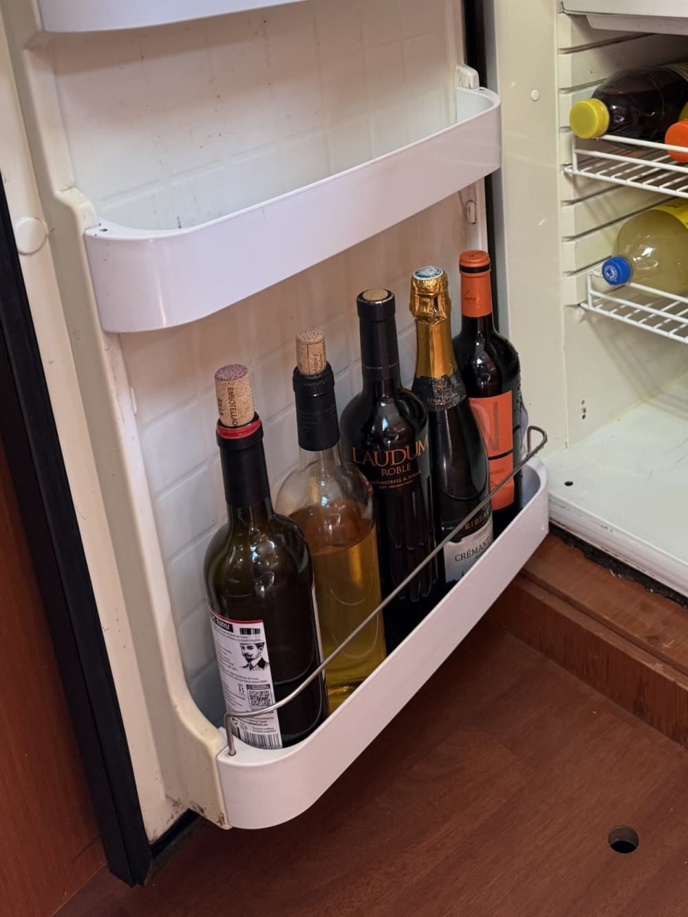 Pasa 8 horas en las cálidas aguas de Alicante.