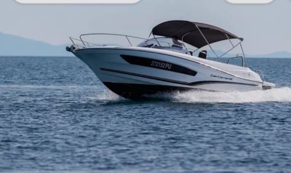 Discover Omiš on a full-day trip on a motorboat