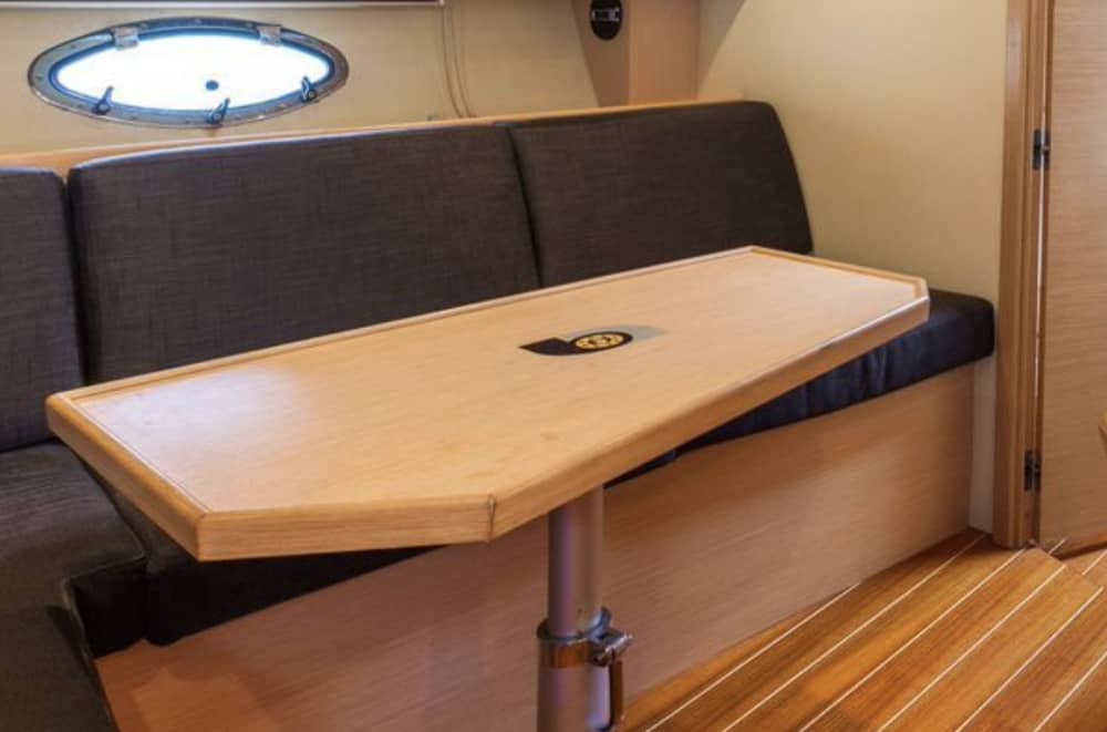 Privat båttur runt El Campello på motorbåt