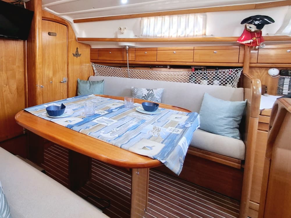 Ganztägiges Segelerlebnis auf einem Segelboot in Motril