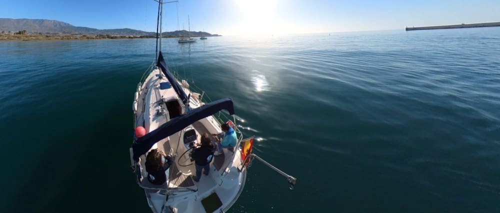 Ganztägiges Segelerlebnis auf einem Segelboot in Motril