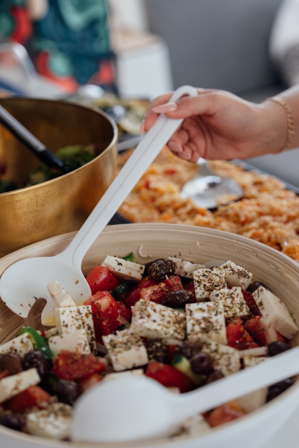 Preparatevi alla gioia: una giornata intera di autentica navigazione a vela ad Atene su un catamarano.
