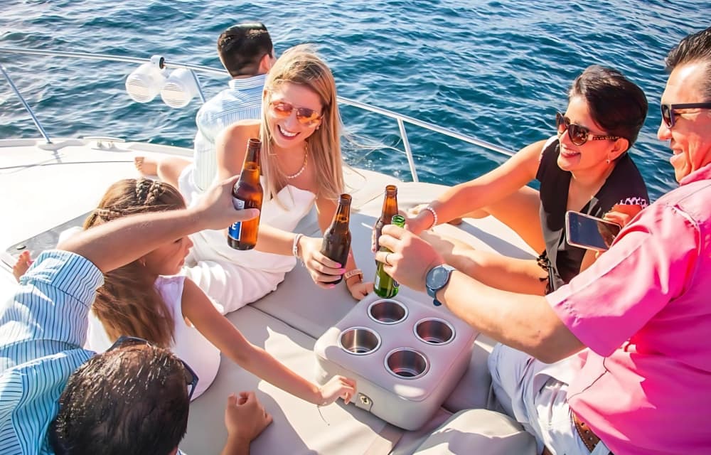 Cabo Private 36ft Motorboot – Malerische Kreuzfahrt & Entspannung