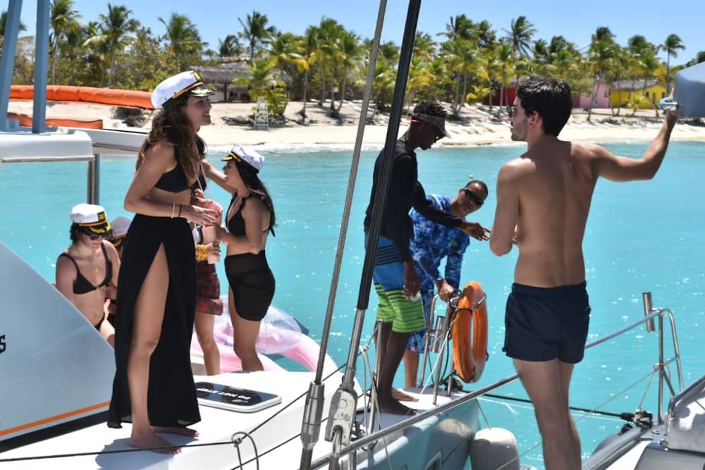 Secluded Serenity: Saona Island & Palmilla Natural Pool Private Catamaran Tour