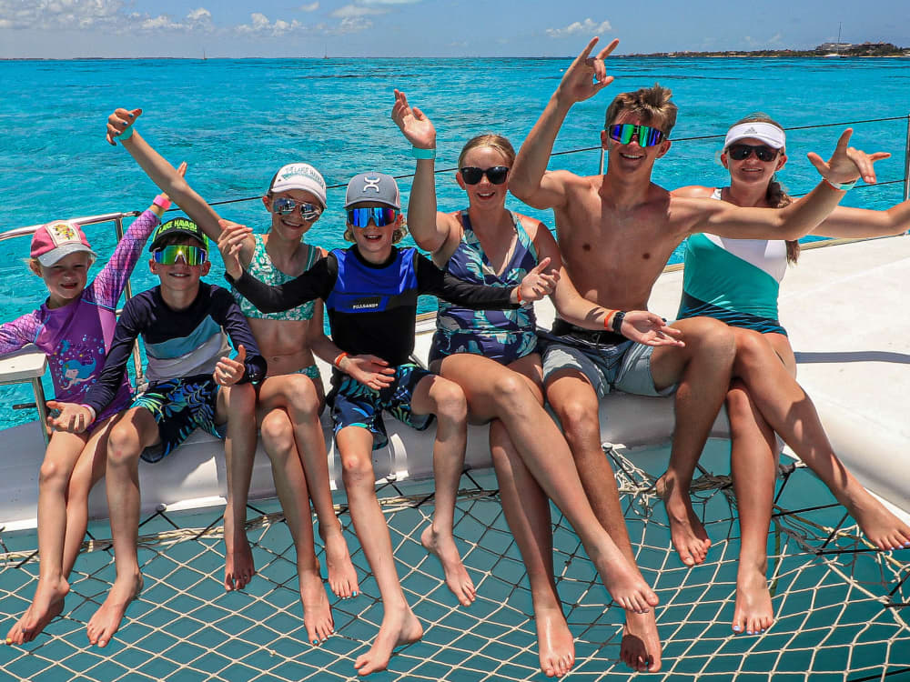 Cancun Private Catamaran: Snorkel & Sip Exclusive