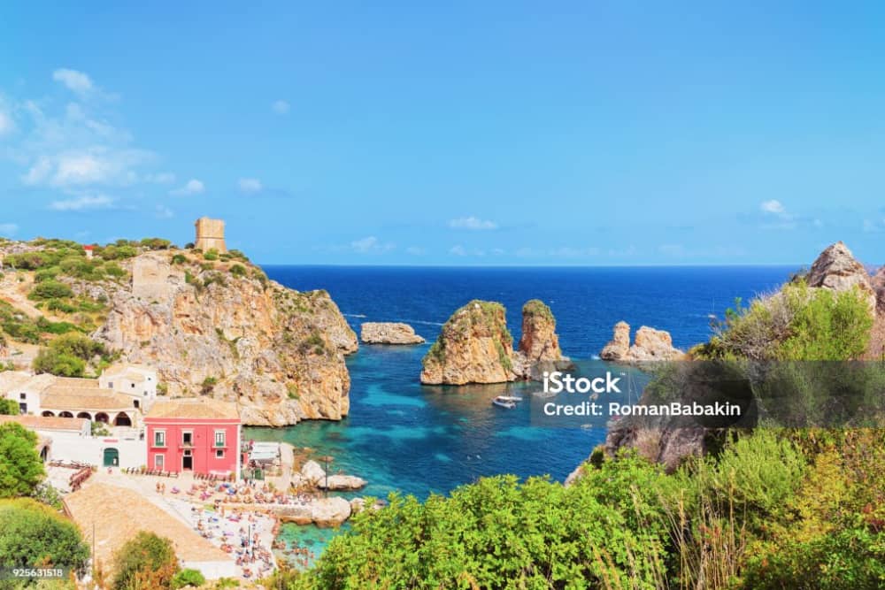 Tesouros Escondidos da Sicília: Meio Dia de Encantamento entre Scopello e Zingaro