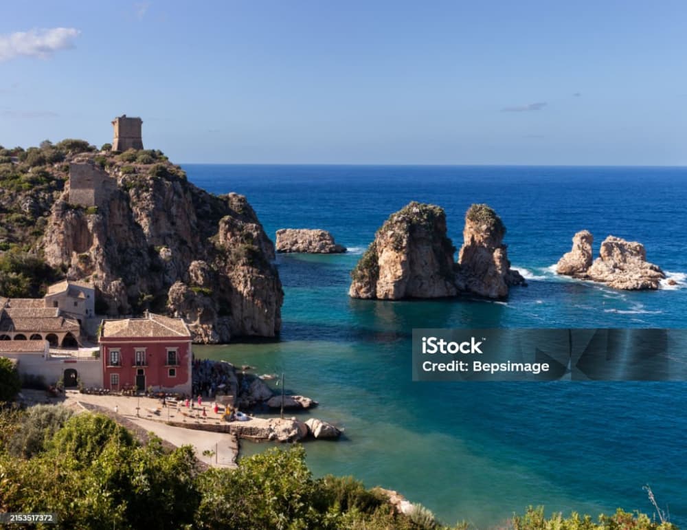 Tesouros Escondidos da Sicília: Meio Dia de Encantamento entre Scopello e Zingaro