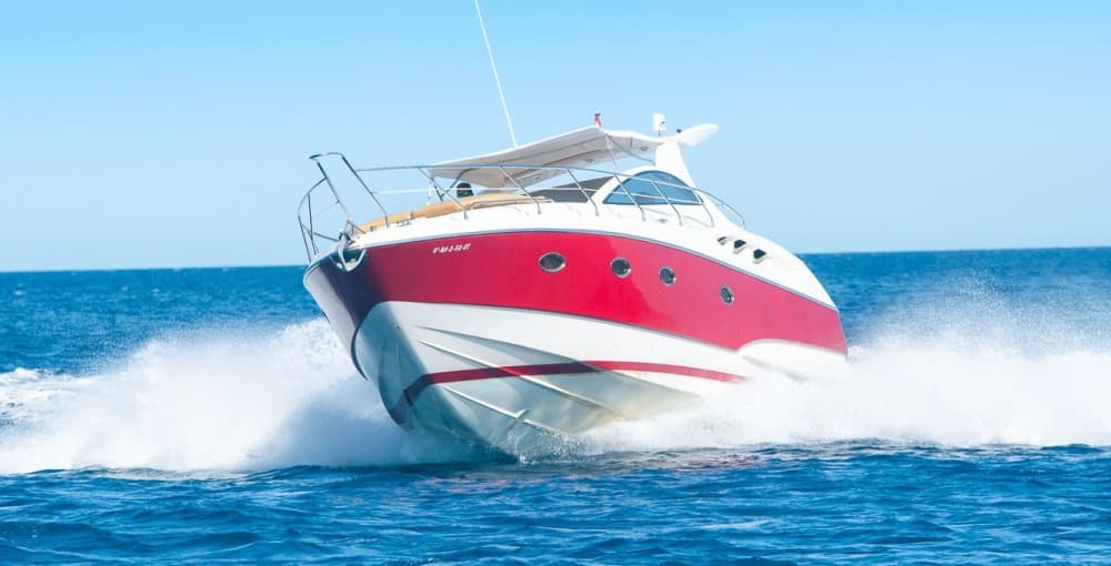 Passe 3h30 na água em Salou, com sol e águas cristalinas.