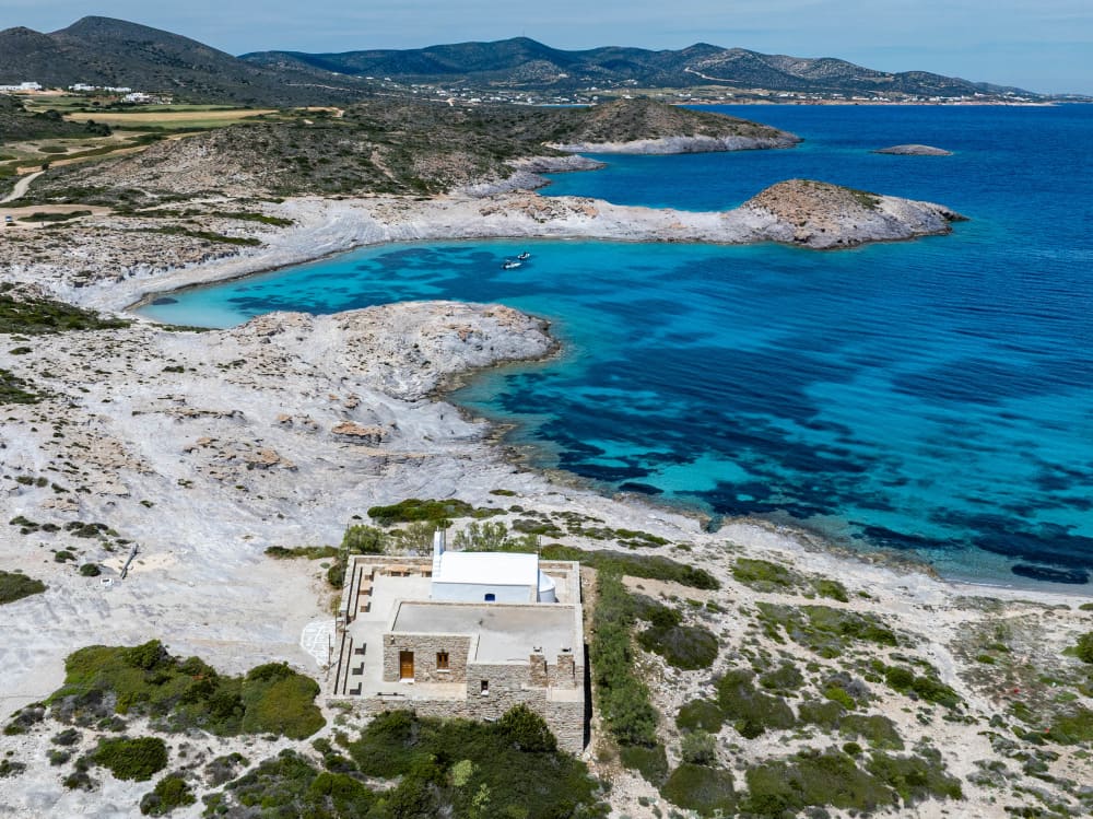Découvrez les eaux turquoise de Paros-Antiparos : excursion privée de 4 ou 8 heures.