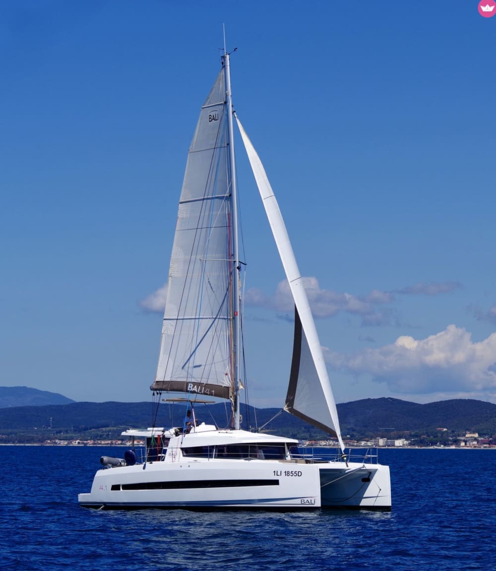 Taorminas kustpärlor: En heldags exklusiv båtupplevelse