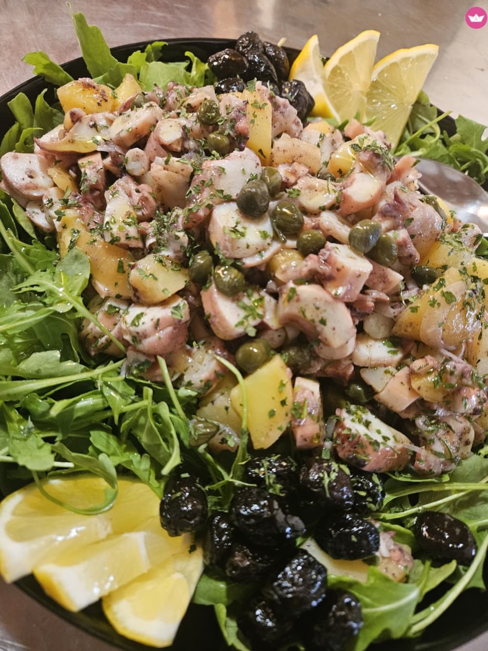 Ukryte skarby Hvaru: rejs do zatoki Pokrivenik i Małej Błękitnej Jaskini z 3-daniowym lunchem