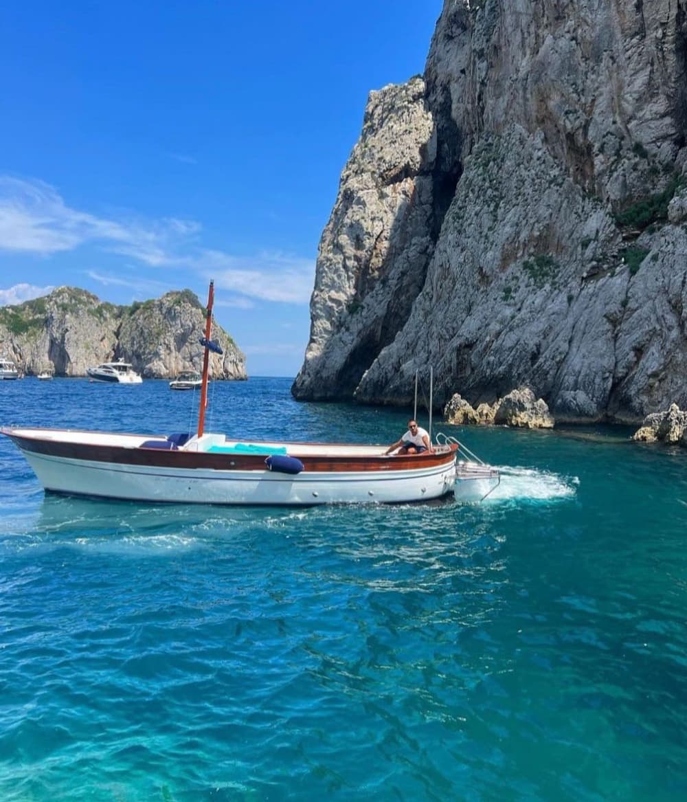Mini tour di Capri con bagno e visita delle grotte