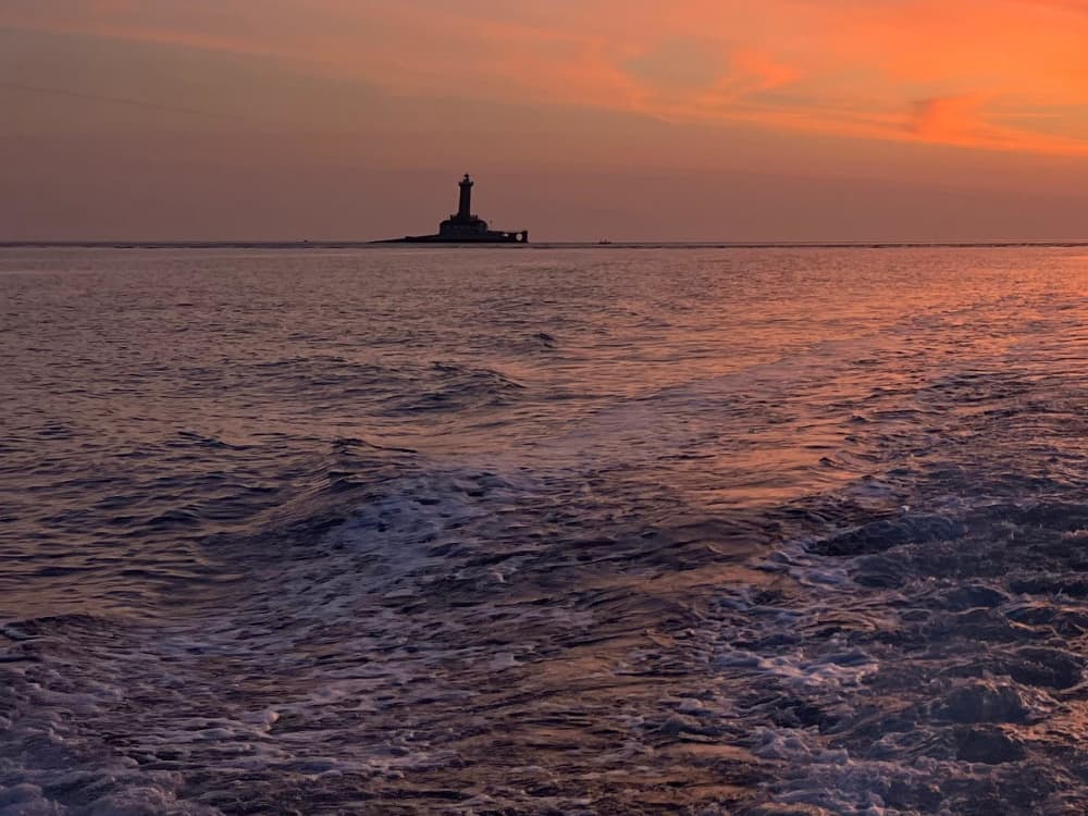 Medulin: Golden Hour Cruise with Prosecco & Snacks