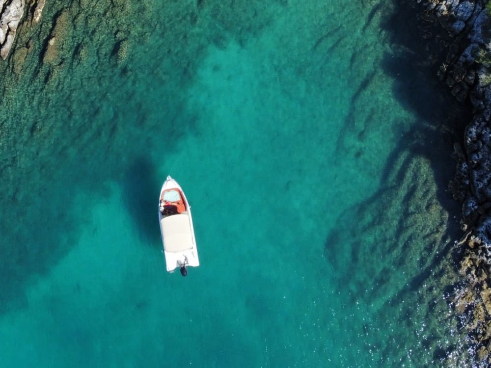 Scopri le coste di Medulin: un'escursione di un'intera giornata a bordo di un motoscafo.