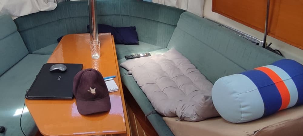 Lo mejor de Saint-Raphaël está en el agua: Disfrute de un día completo en velero en privado.