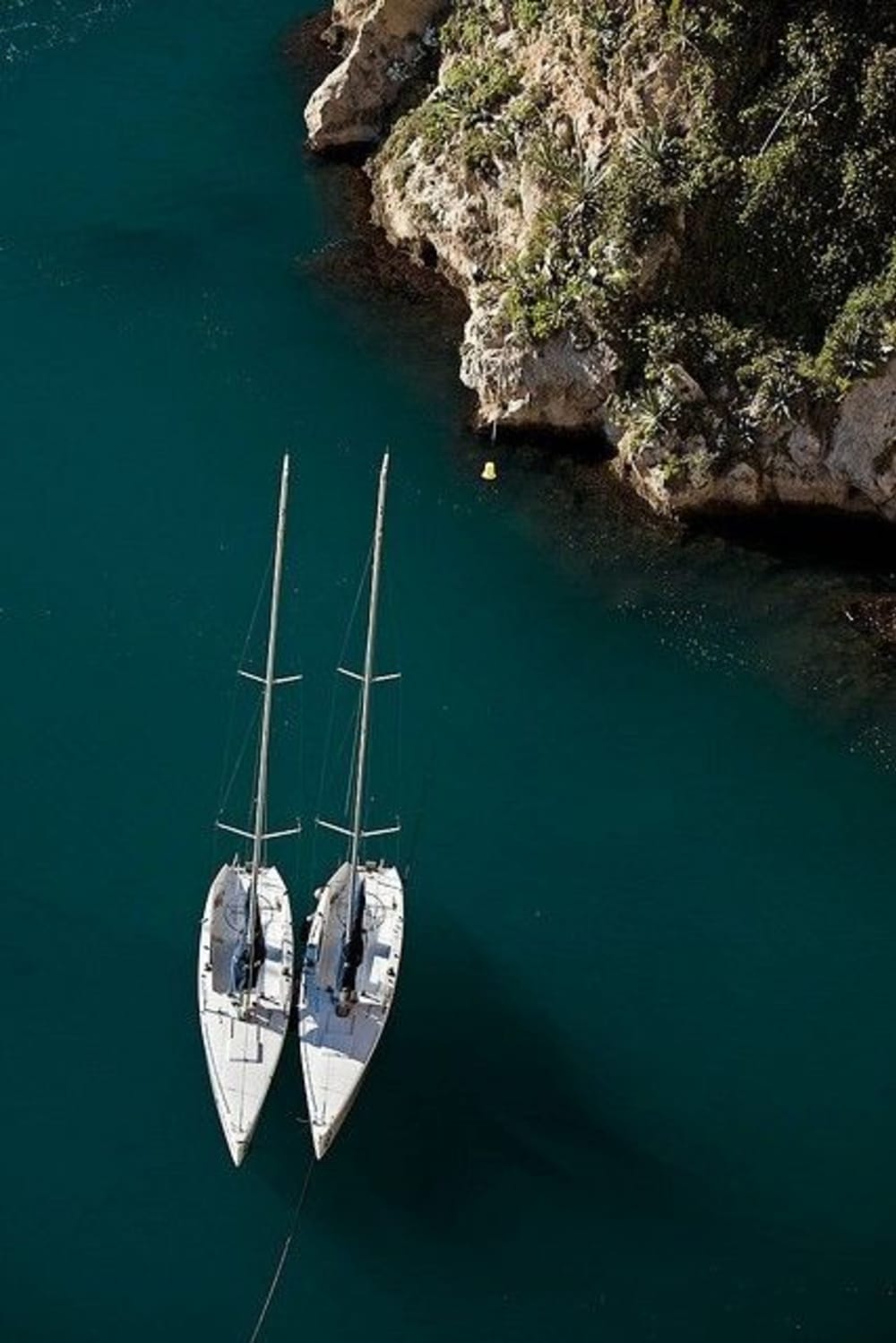COSTA BRAVA CON 2 VELEROS, para grupos de hasta 22 personas, 8 horas