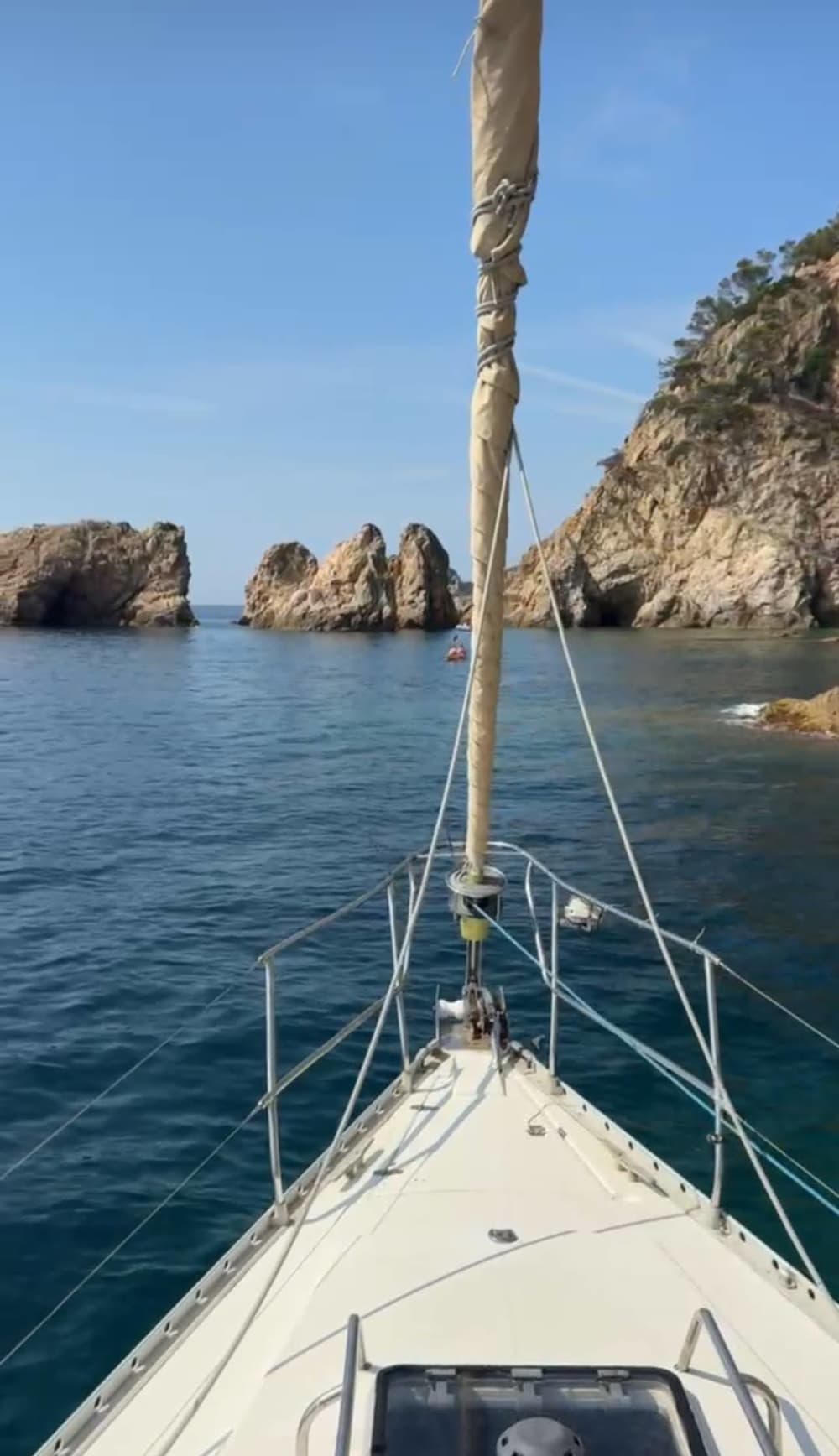 Costa Brava in 8 ore - Da Blanes a Tossa in barca a vela, naviga e scopri la Costa Brava. Nosy Pearl