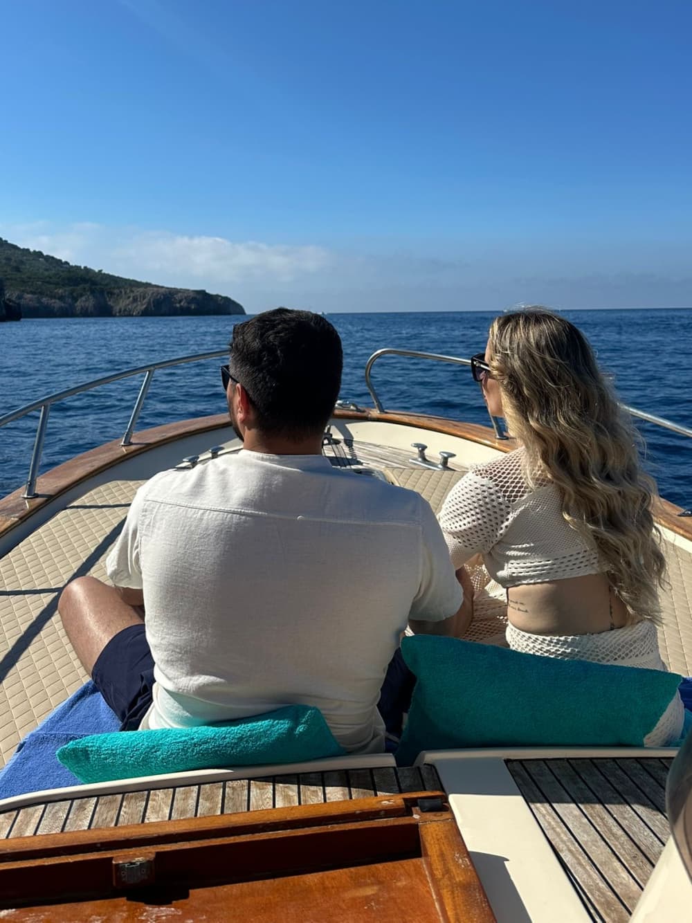 Capri by Boat – Half-Day Tour of Caves and Faraglioni Rocks