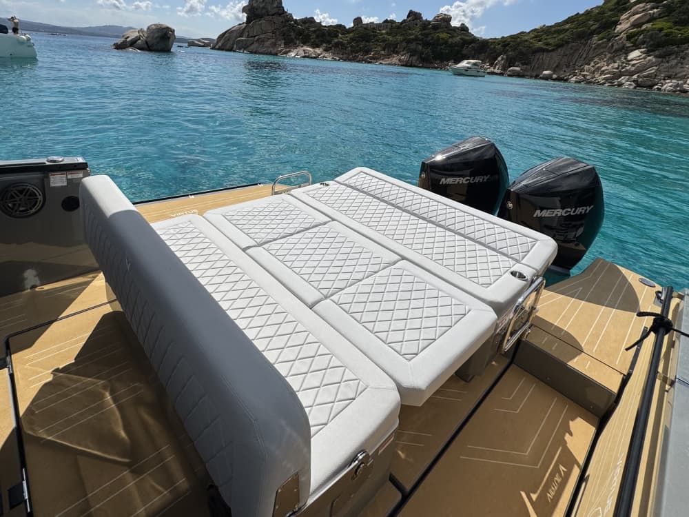 Bonifacio, Lavezzi & Isola Piana: Full-Day Tour from Sardinia